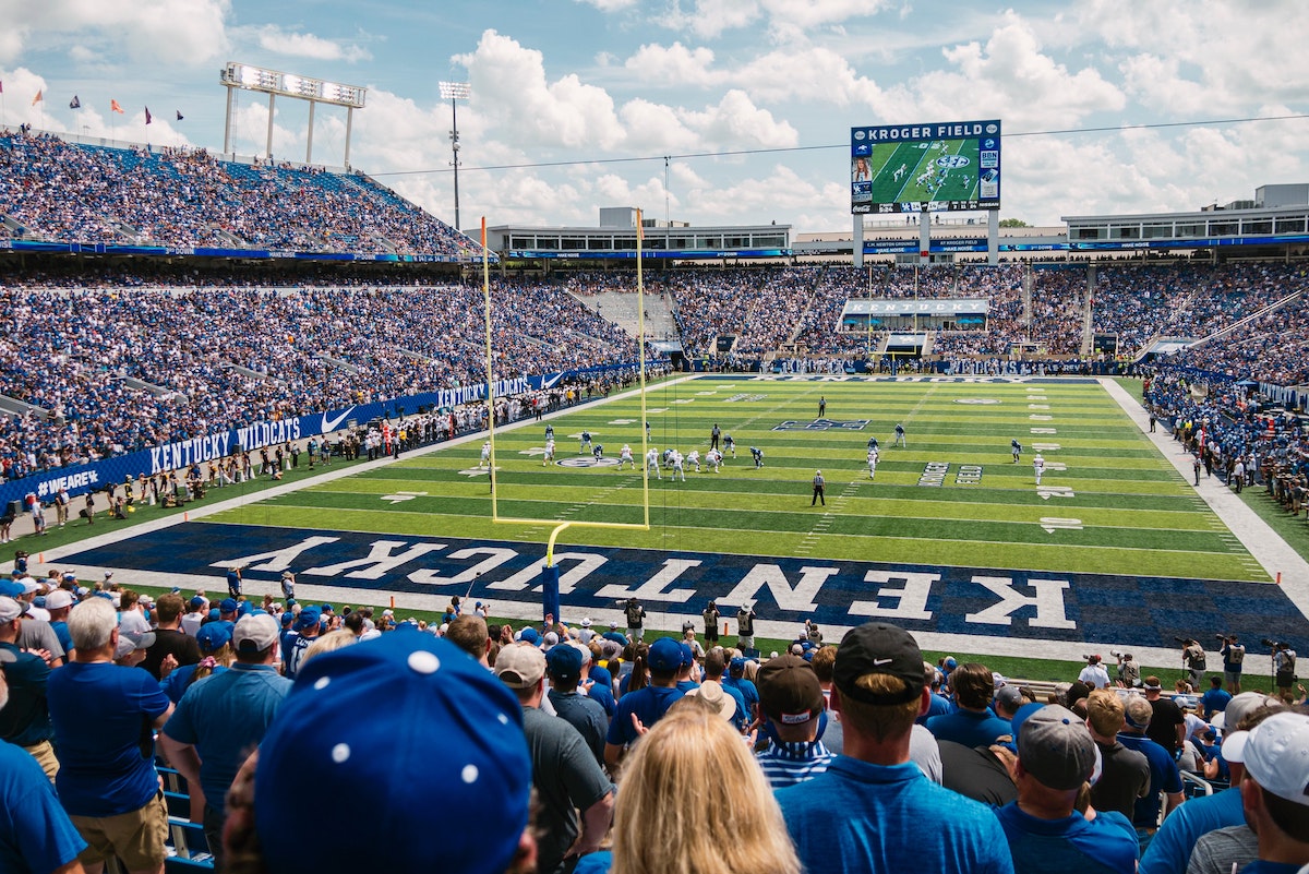 Read more about the article 5 BEST University of Kentucky UK Hats in 2021